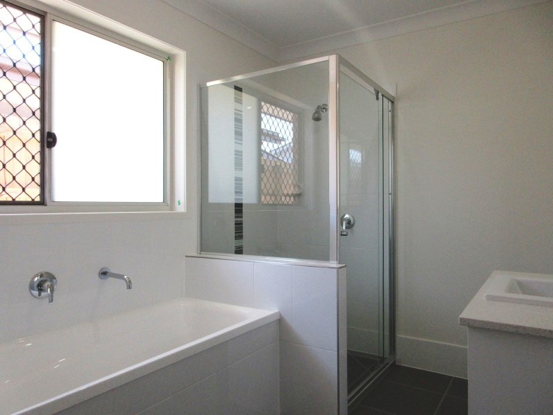 1/64 Milbrook Crescent, Pimpama QLD 4209