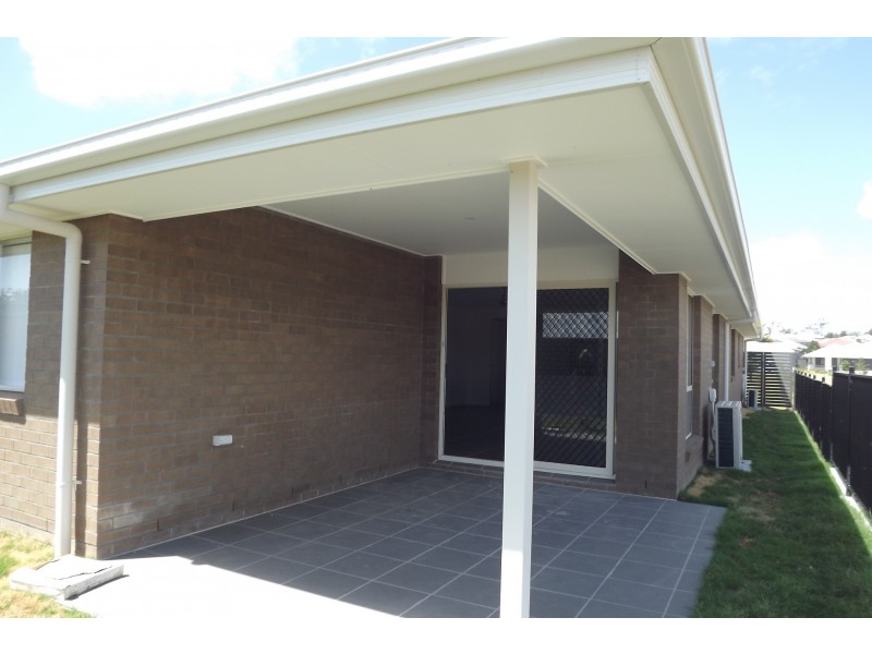 27 Gemini Circuit, Coomera QLD 4209