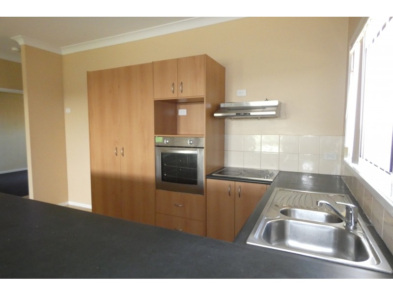 2/42 Goldcrest Drive, Upper Coomera QLD 4209