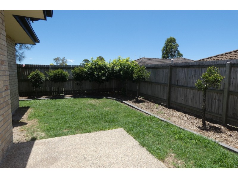 2/42 Goldcrest Drive, Upper Coomera QLD 4209