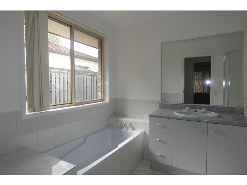 14 Winslow Court, Oxenford QLD 4210
