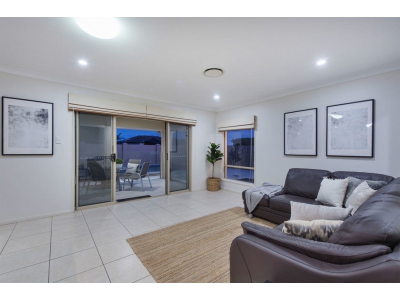 11 Leander Circuit, Oxenford QLD 4210
