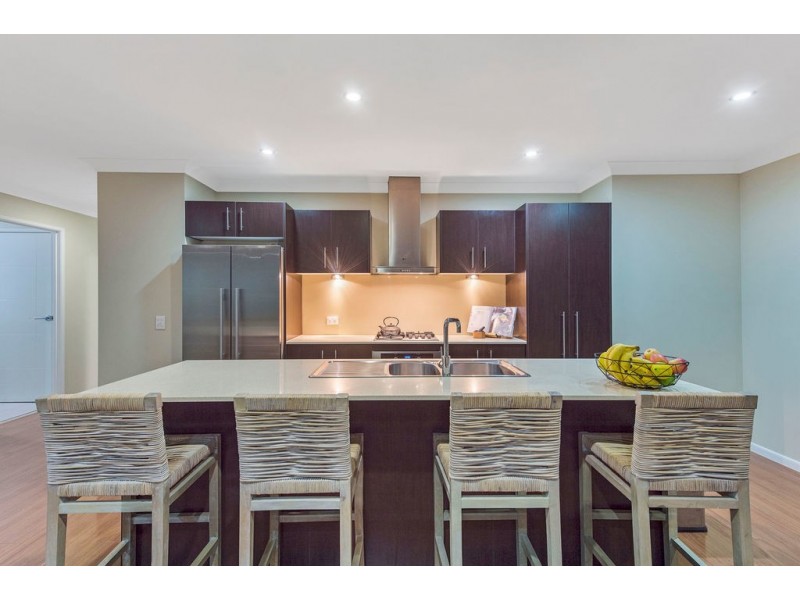 7 Aston Street, Upper Coomera QLD 4209