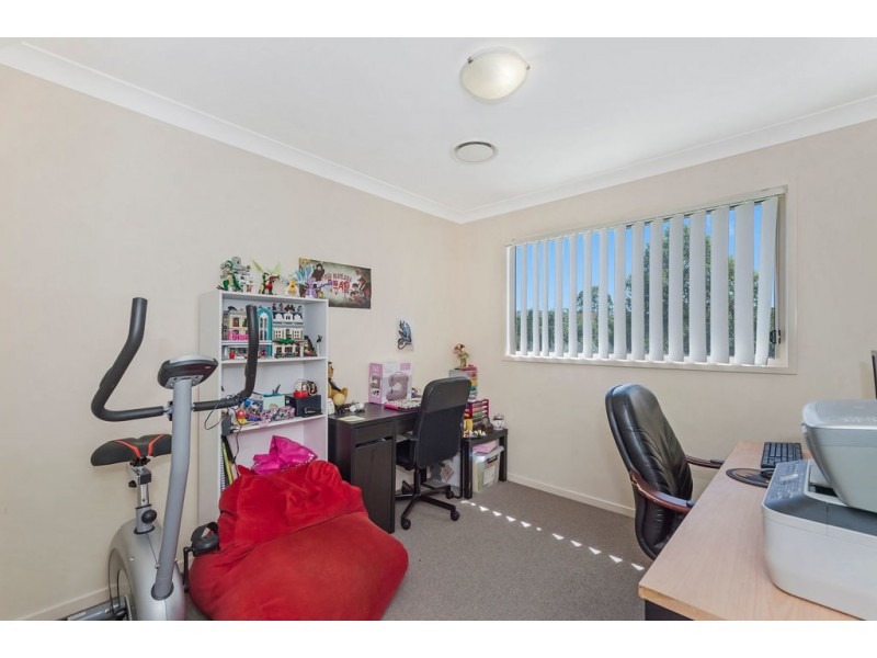 10/2 Weir Drive, Upper Coomera QLD 4209