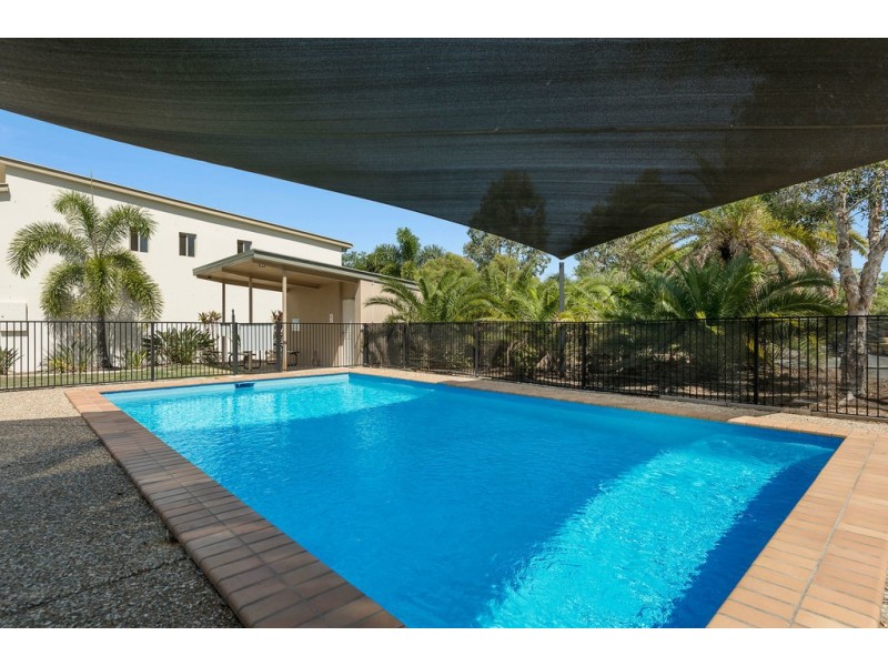 10/2 Weir Drive, Upper Coomera QLD 4209