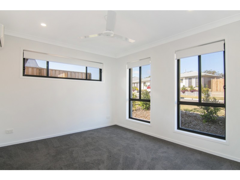 2/6 Pidgeon Street, Pimpama QLD 4209