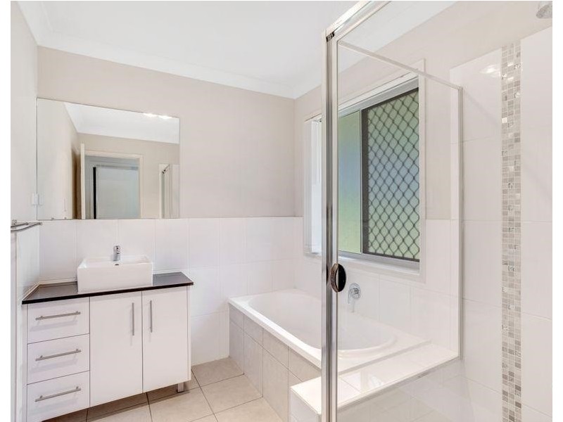 42 Richardson Crescent, Upper Coomera QLD 4209