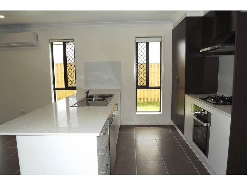 1 McWilliam Street, Pimpama QLD 4209