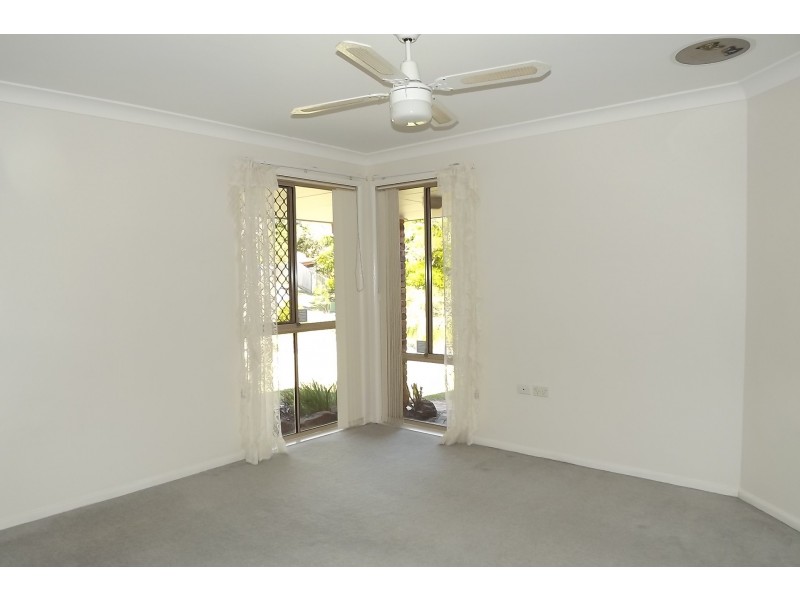 4 Wattle Glen Place, Robina QLD 4226