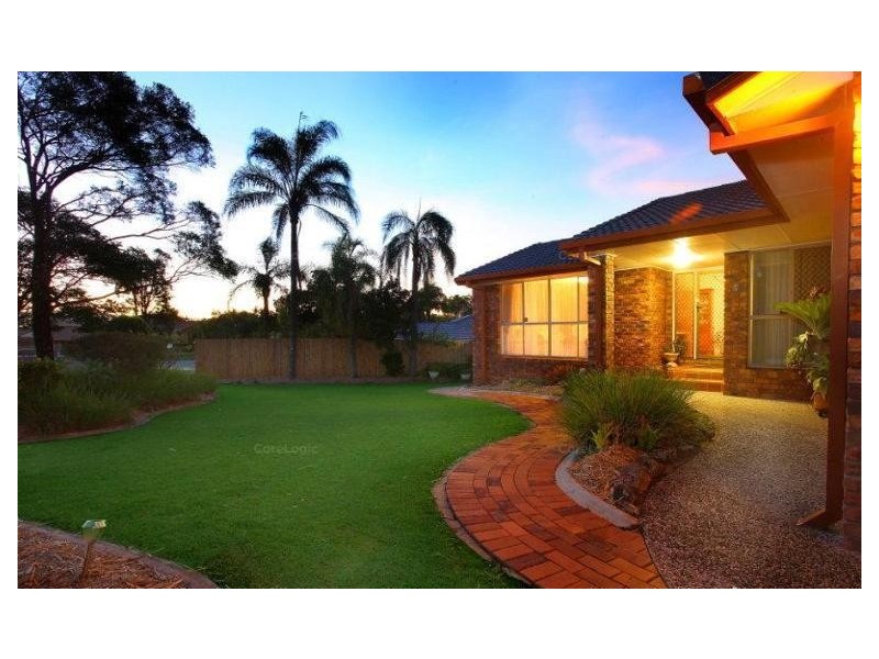 4 Wattle Glen Place, Robina QLD 4226