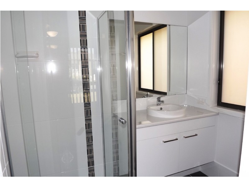 17 Milbrook Crescent, Pimpama QLD 4209