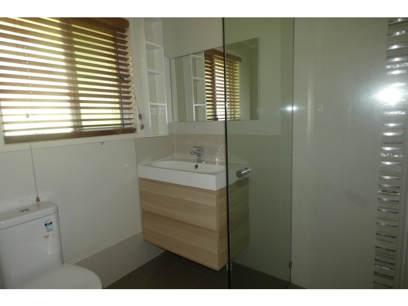 18 Masters Street, Arundel QLD 4214