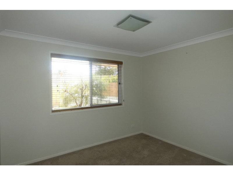 18 Masters Street, Arundel QLD 4214