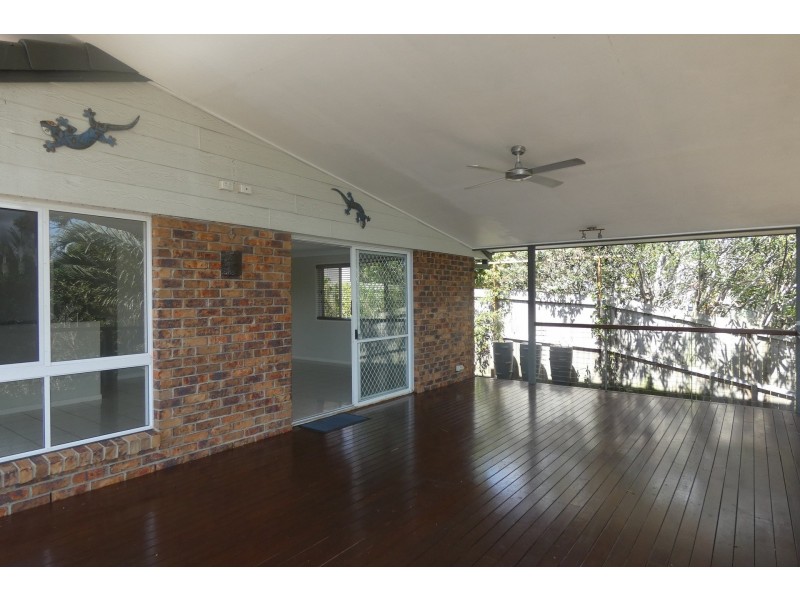 18 Masters Street, Arundel QLD 4214