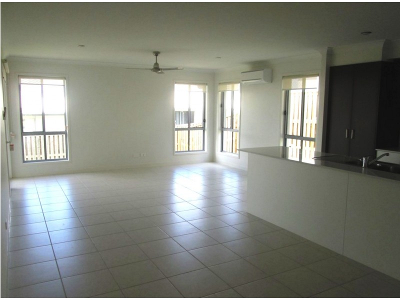 24 Carpenters Drive, Coomera QLD 4209