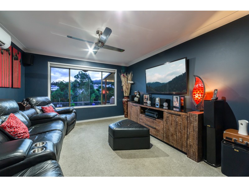 26 Coachella Crescent, Upper Coomera QLD 4209