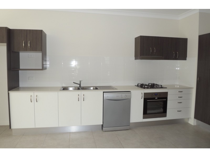 2/7 Wild Kaiser Road, Coomera QLD 4209