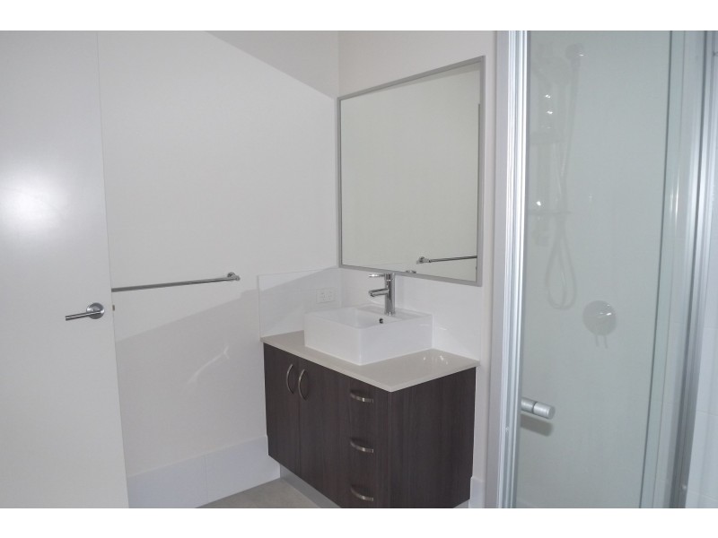 2/7 Wild Kaiser Road, Coomera QLD 4209