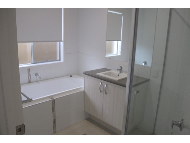 13 Coorong Street, Coomera QLD 4209