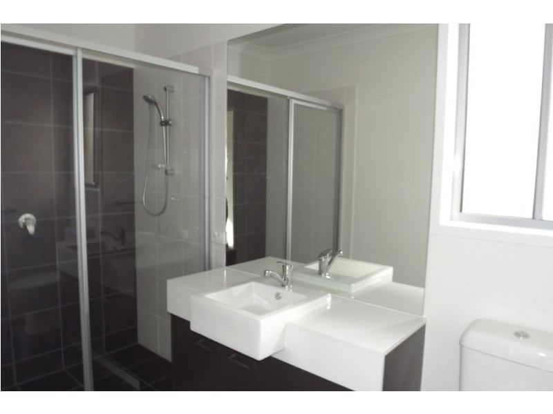 17 Boston Terrace, Coomera QLD 4209