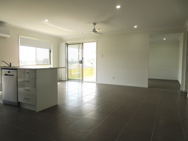 122 Edwardson Drive, Coomera QLD 4209