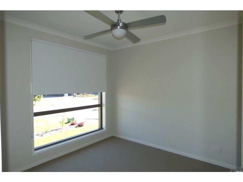 12 Lindeman Circuit, Pimpama QLD 4209