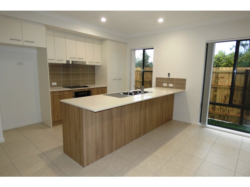 3 Perry Place, Coomera QLD 4209