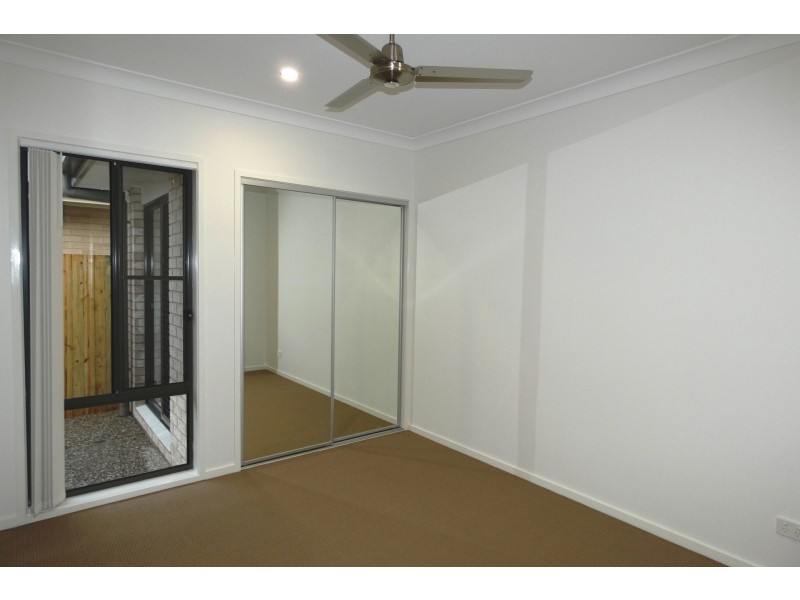 3 Perry Place, Coomera QLD 4209