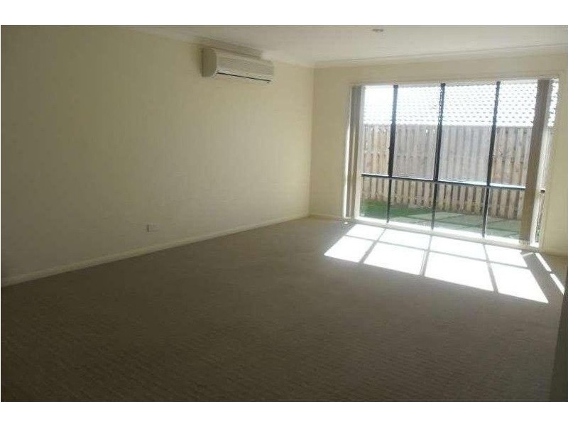 13 Starkey Street, Pacific Pines QLD 4211