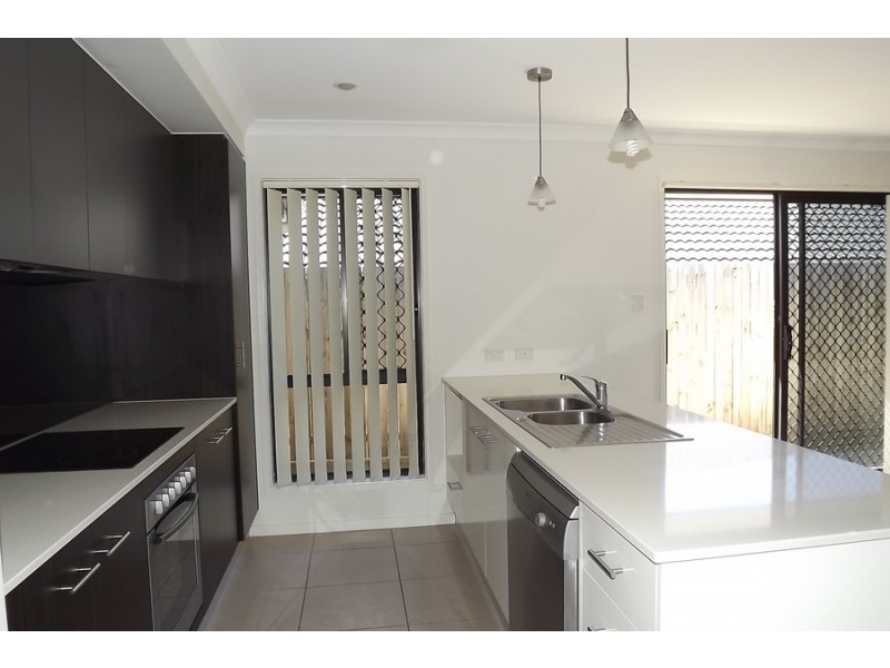 12 Gresswell Crescent, Upper Coomera QLD 4209