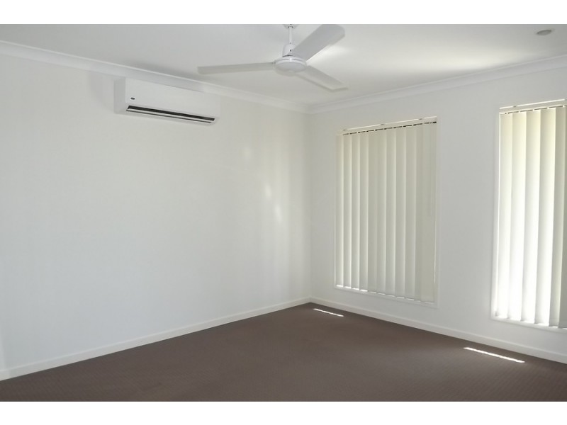 12 Gresswell Crescent, Upper Coomera QLD 4209