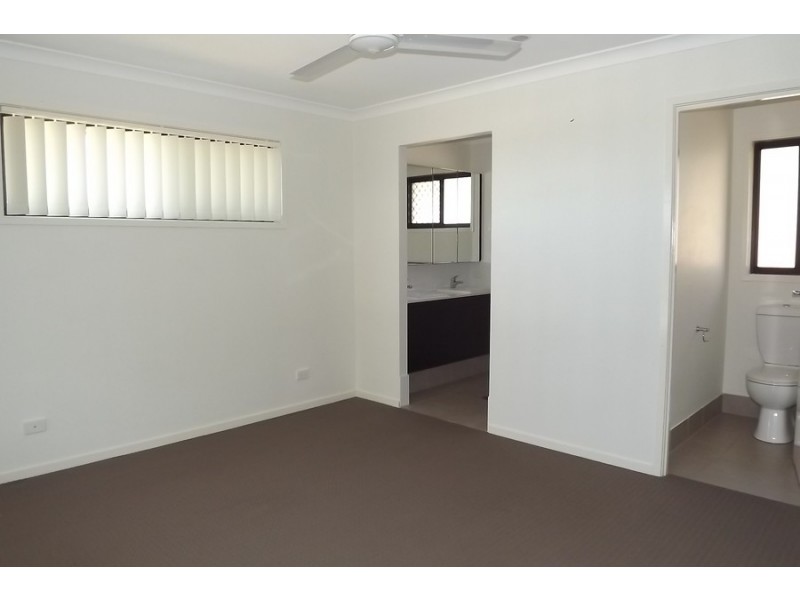 12 Gresswell Crescent, Upper Coomera QLD 4209