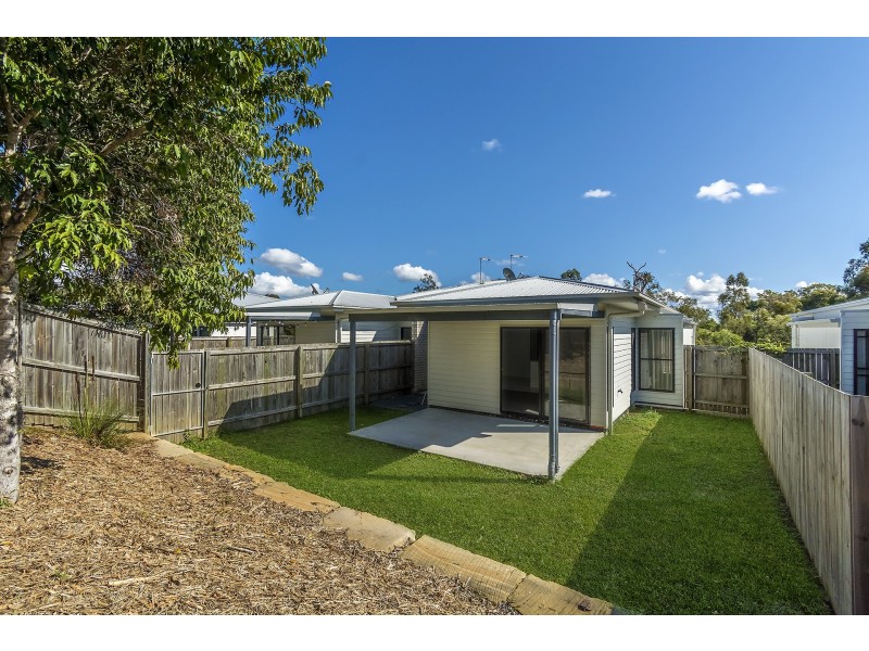 2/13 Chrome Drive, Pimpama QLD 4209