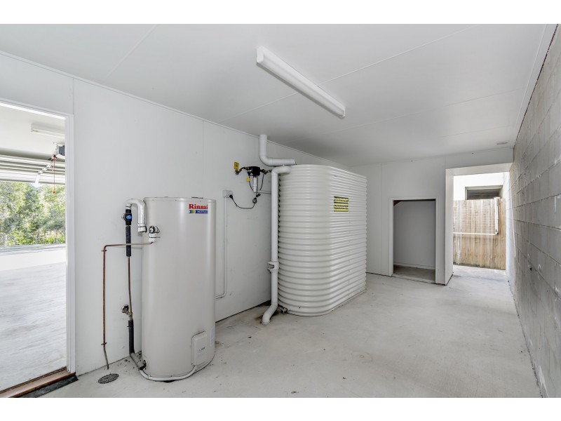 2/13 Chrome Drive, Pimpama QLD 4209