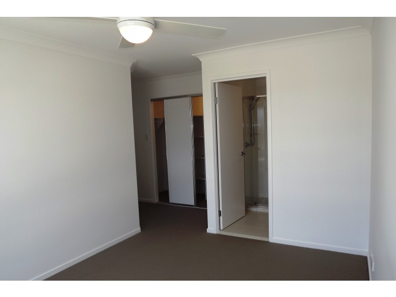 1/46 Gunther Avenue, Coomera QLD 4209