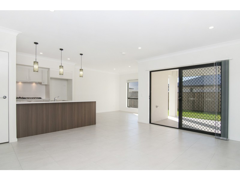 28 Moorinya Circuit, Pimpama QLD 4209