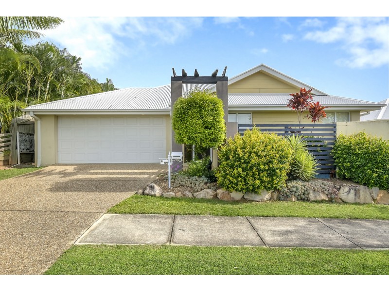 2/27 Freestone Drive, Upper Coomera QLD 4209