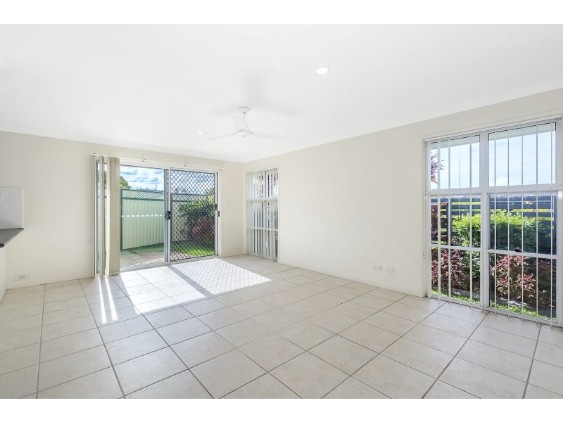 2/27 Freestone Drive, Upper Coomera QLD 4209