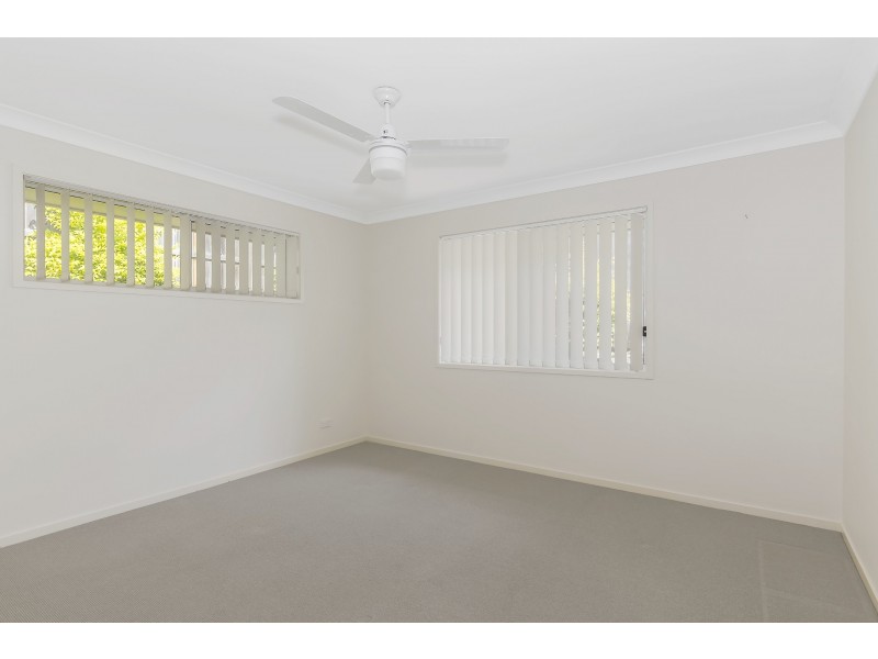 2/27 Freestone Drive, Upper Coomera QLD 4209