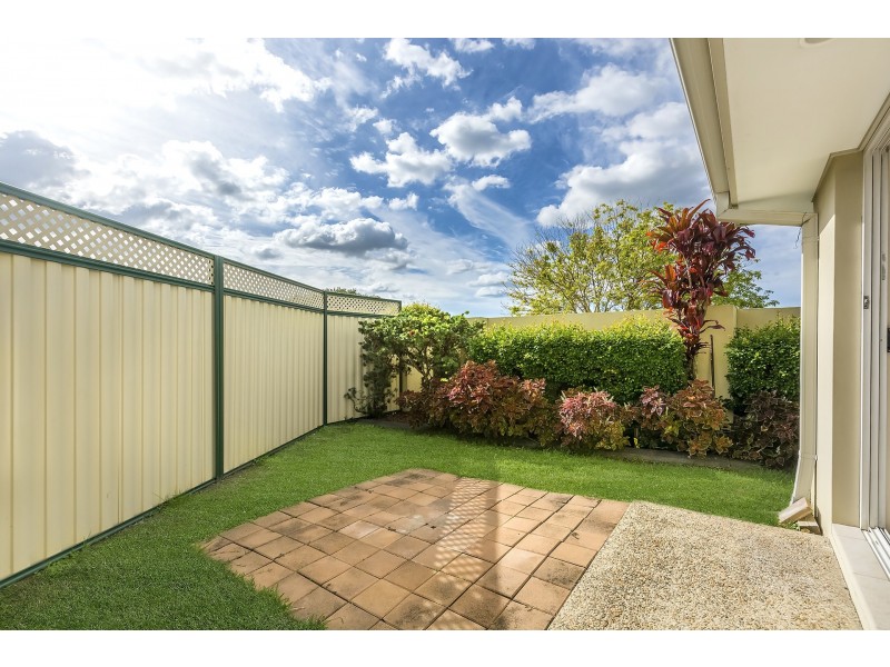 2/27 Freestone Drive, Upper Coomera QLD 4209