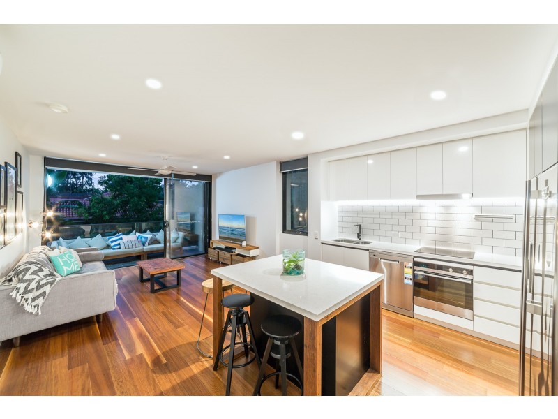 215/1 Hart Street, Ashmore QLD 4214