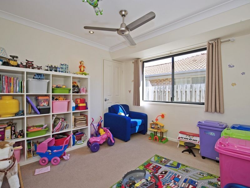 8 Curriculum Way, Upper Coomera QLD 4209