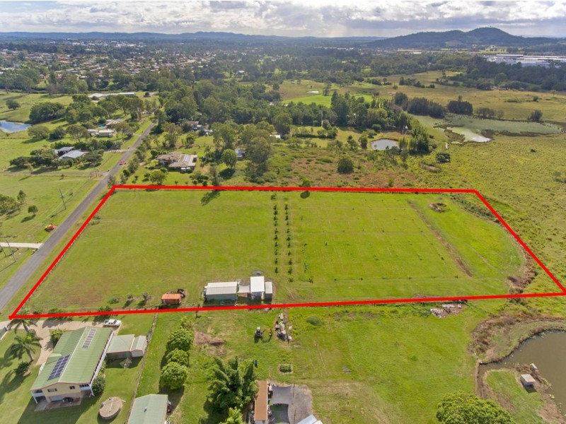 7-9 Ferguson Drive, Yatala QLD 4207