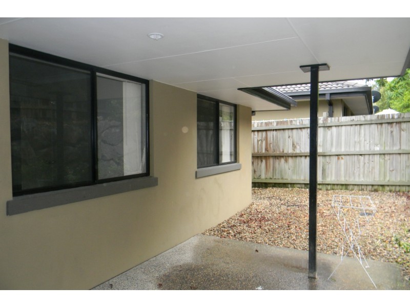 11/136 Pacific Pines Boulevard, Pacific Pines QLD 4211