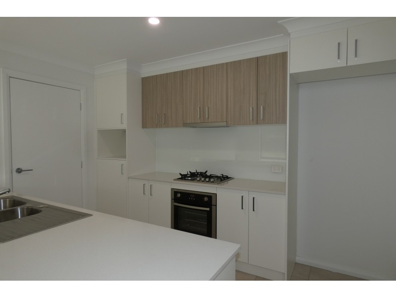 201/1 Christine Drive, Coomera QLD 4209