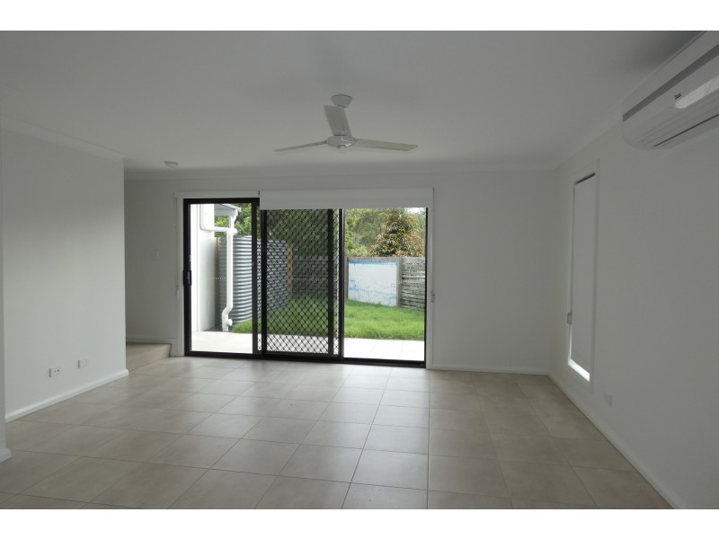 201/1 Christine Drive, Coomera QLD 4209