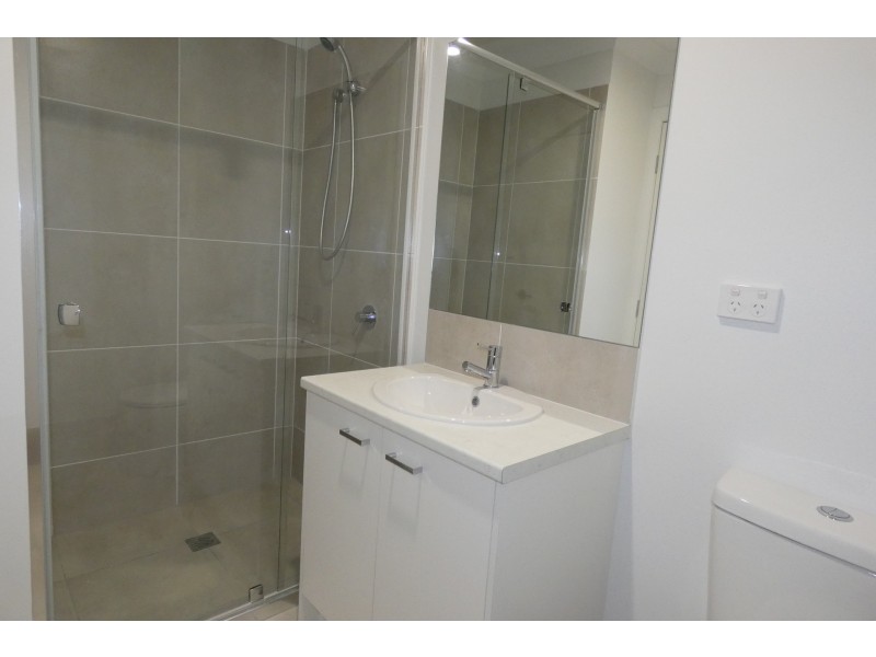 201/1 Christine Drive, Coomera QLD 4209