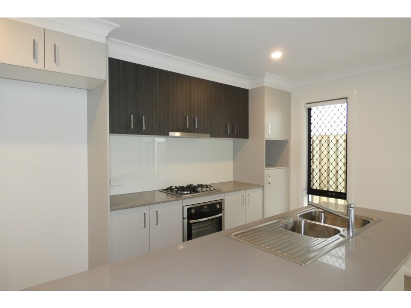 203/1 Christine Drive, Coomera QLD 4209