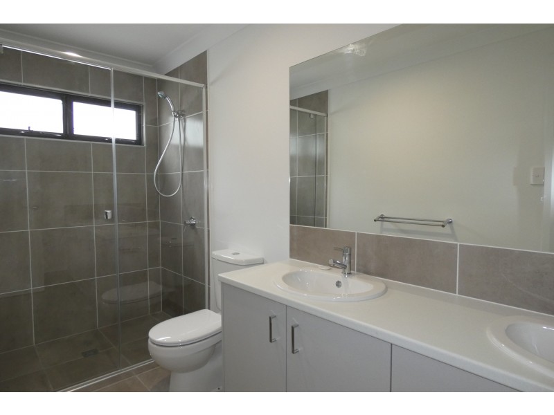 203/1 Christine Drive, Coomera QLD 4209