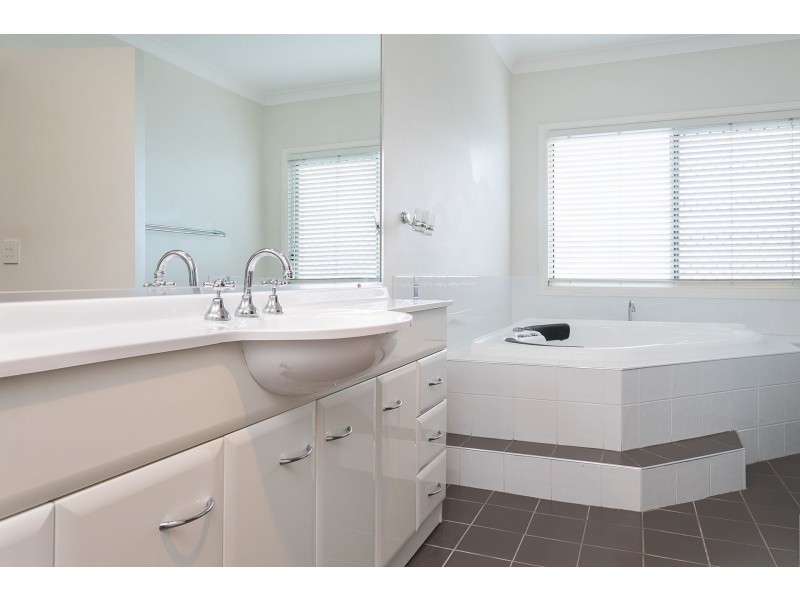 35 Podinga Circuit, Ormeau QLD 4208